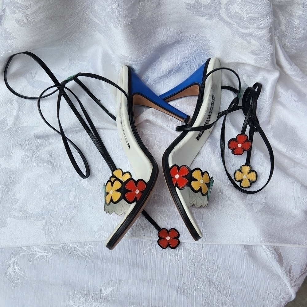 RARE VINTAGE 70s ANDREA PFISTER TIE UP FLOWER HEEL - Picture 2 of 8